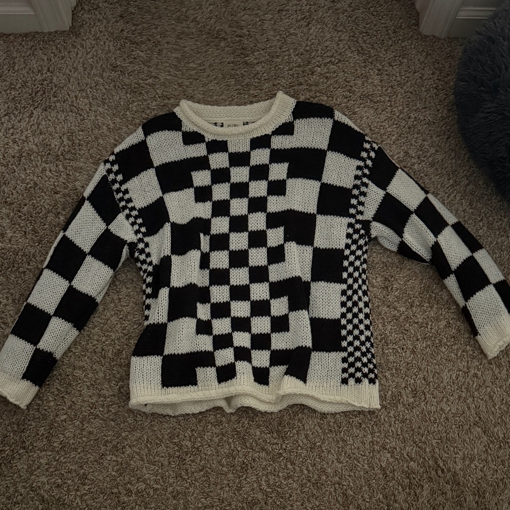 BiBi Monochrome Thick Checkered Sweater